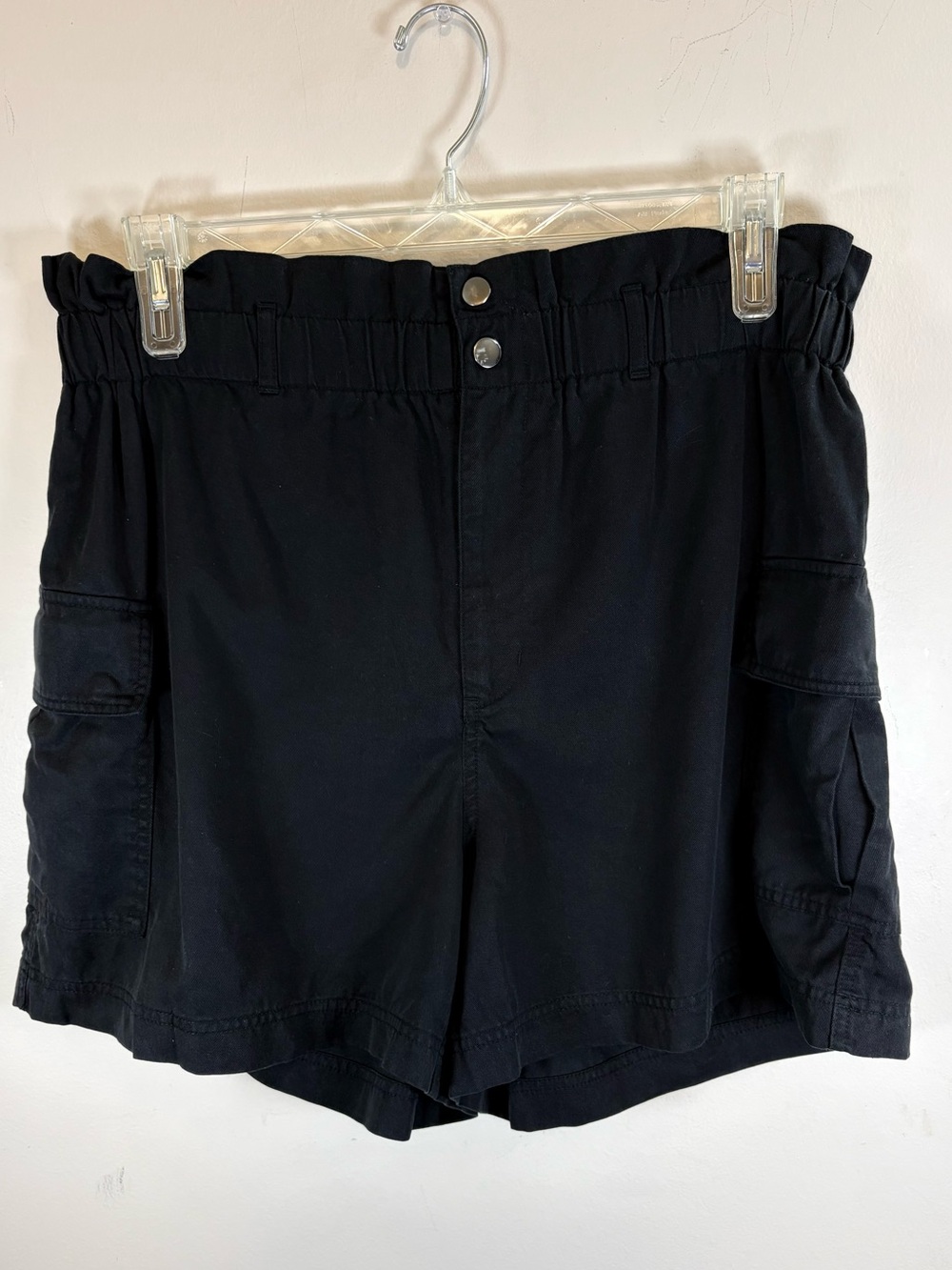 Wonderly Black Paperbag Waist Cargo Shorts Size XL Tencel Cotton Utility